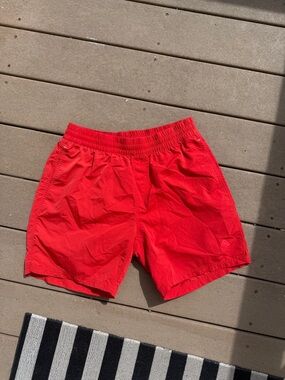 Stio Men's Red Athletic Elastic-Waist Performance Shorts